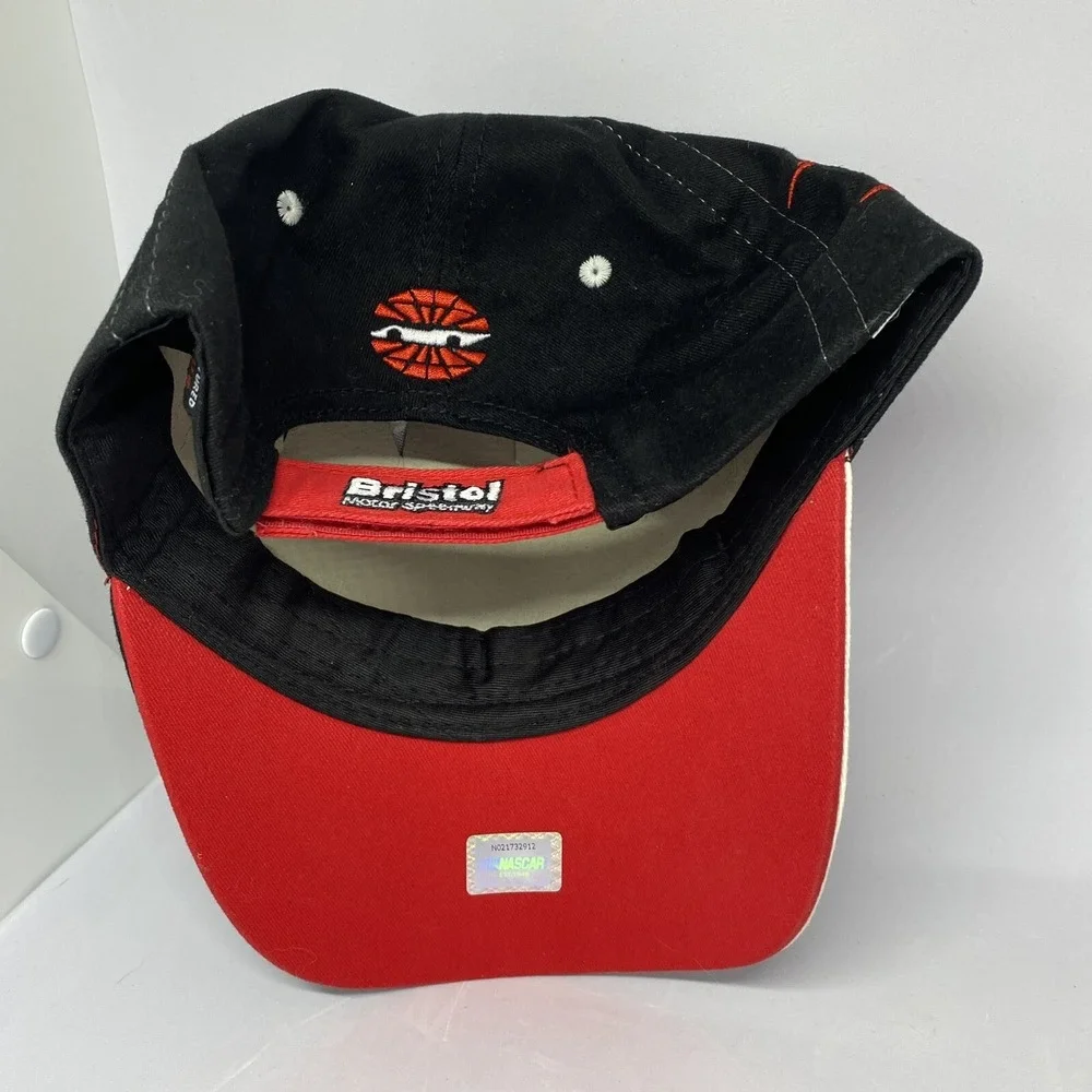 BRISTOL MOTOR SPEEDWAY FIRE‎ TEAM RACING FLAMES BALL CAP TRUCKER HAT BLACK RED
